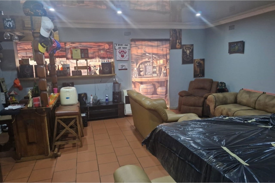 4 Bedroom Property for Sale in Wilkoppies North West